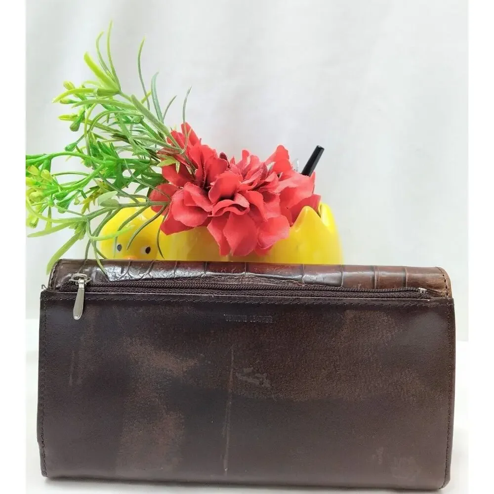 Fossil brown leather